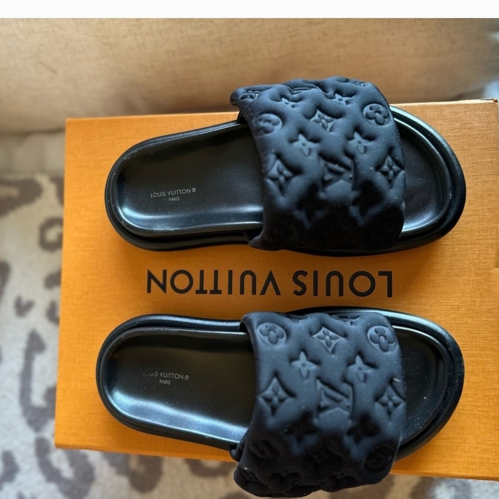 Louis Vuitton Black Women's Slides